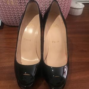 Christian Louboutin Very Prive’ 120 Patent Leather Peep Toe Pumps